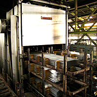 押出から出荷までの工程を紹介│アルミ押出成形なら加藤軽金属工業株式会社